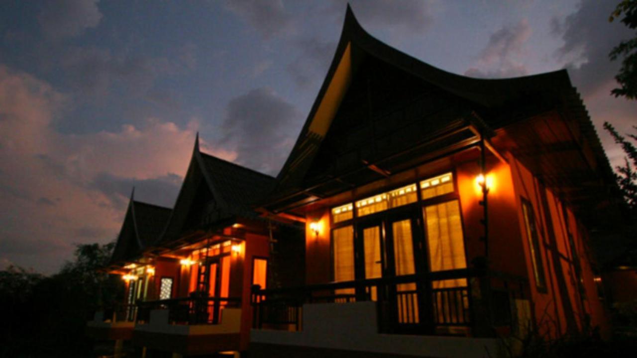 Pludhaya Resort & Spa Αγιουτάγια Εξωτερικό φωτογραφία
